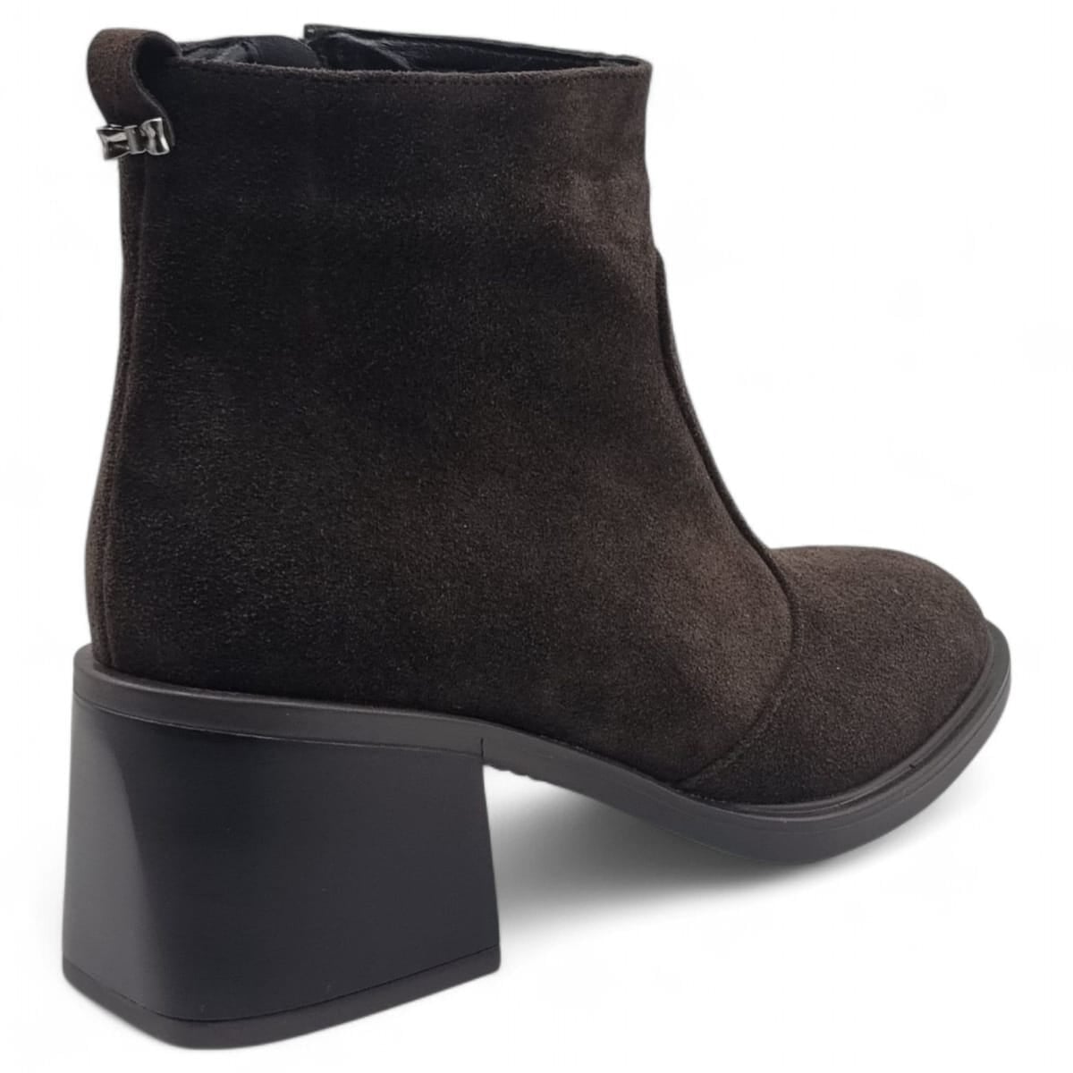 Ghete Damă Elegante Din Piele Întoarsă Maro Velur 40220